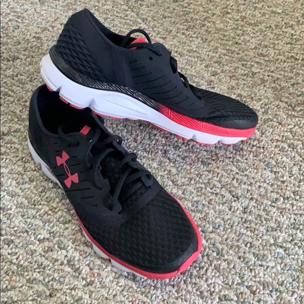 BRAND NEW SNEAKERS